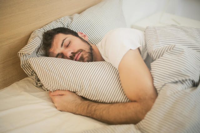 Jak fazy snu wpływają na regenerację organizmu Kalkulator Snu